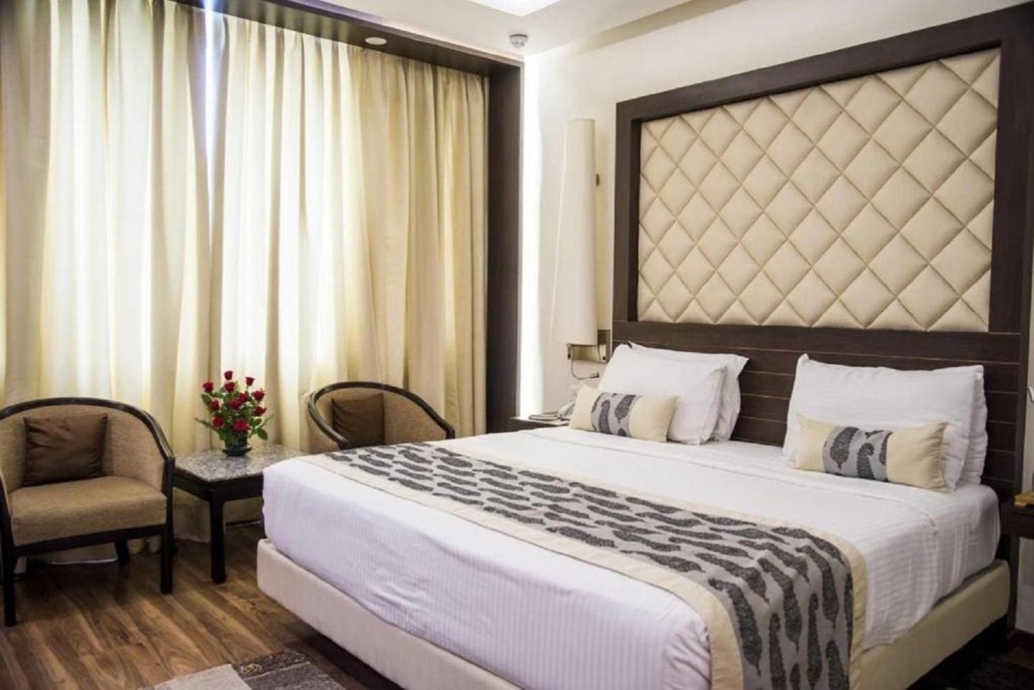 Hotel Costaa La Cage Near Delhi Airport By Gross Group New Delhi Exterior photo
